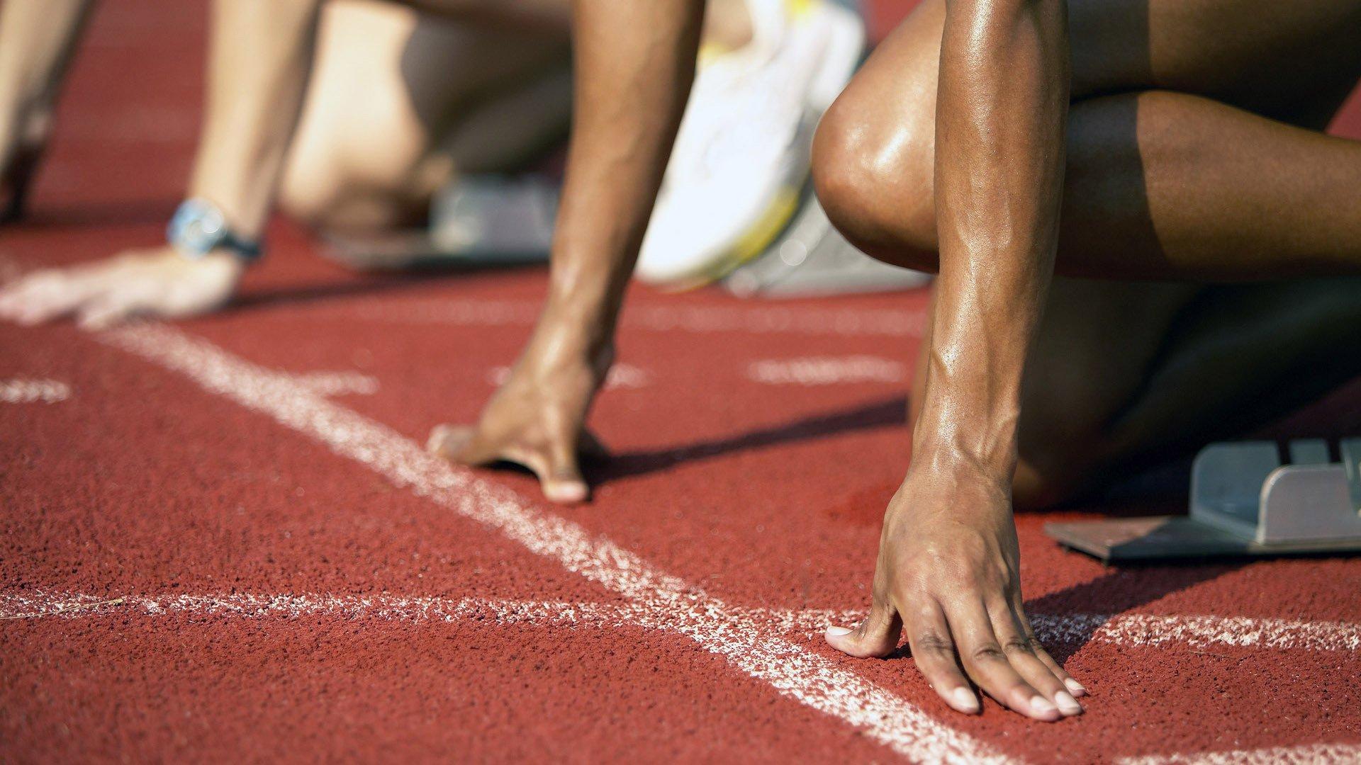 吉格斯揭秘世纪往事，巴萨2000年求购遭弗格森强硬回绝，红魔传奇终老老特拉福德